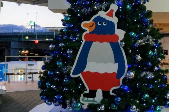 うみの杜水族館のキャラクターペンギンの「モーリー」
